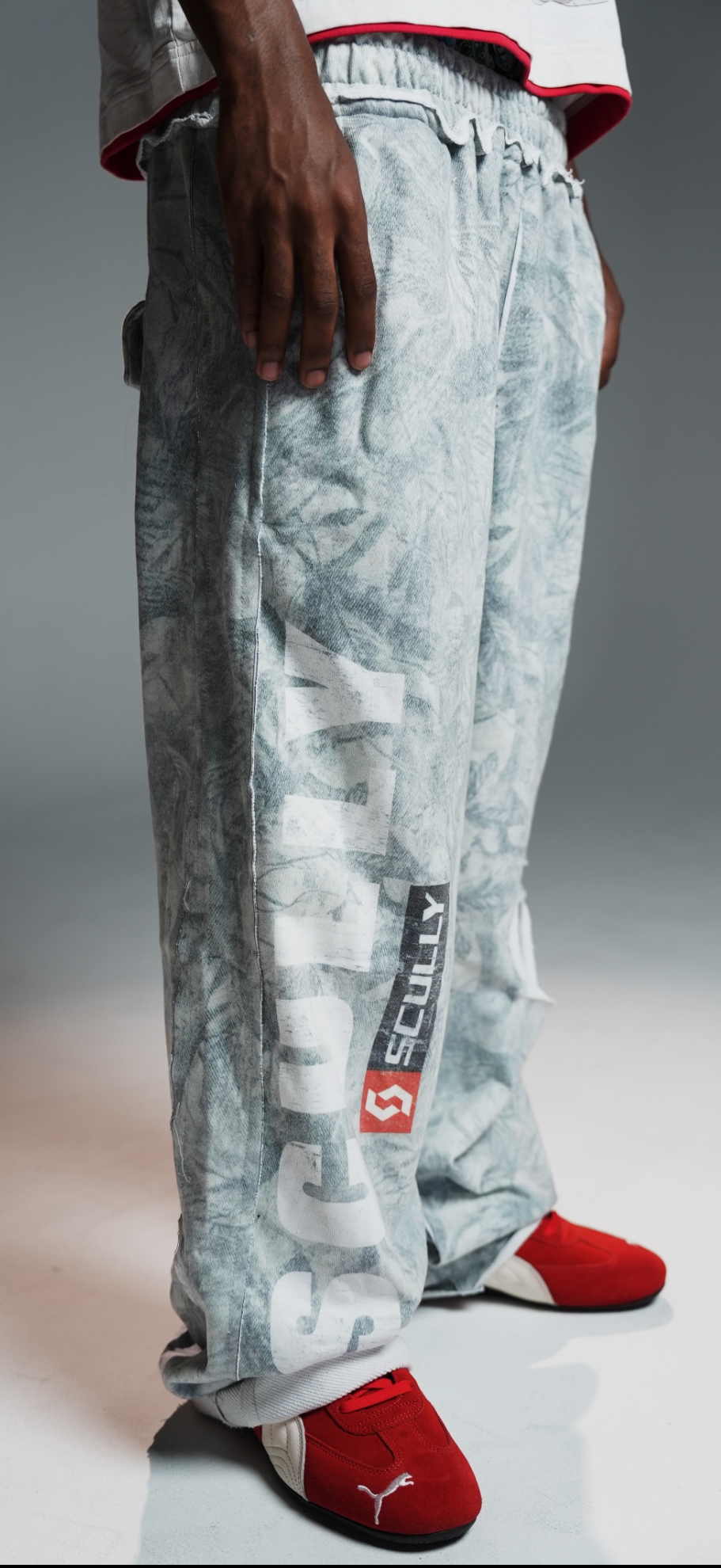 "Hidden Angles" sweats
